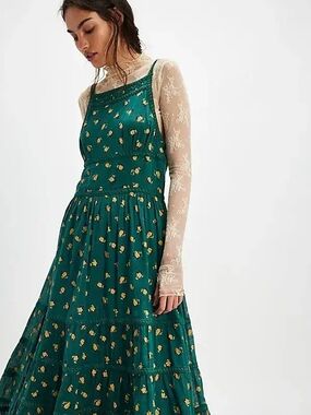 Free People Daydreamer Midi Dress in the color Emerald Xs